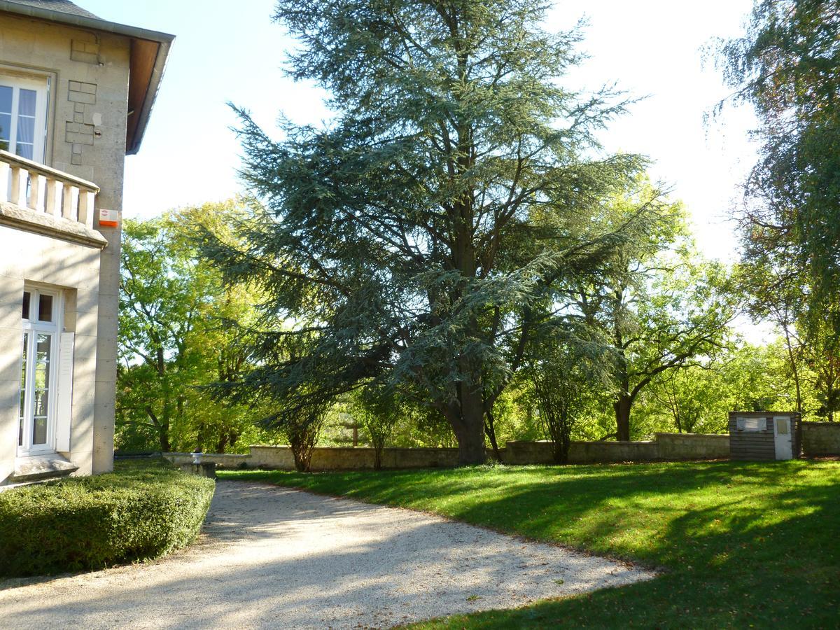 La Chambre Au Chateau Pernant Exterior foto